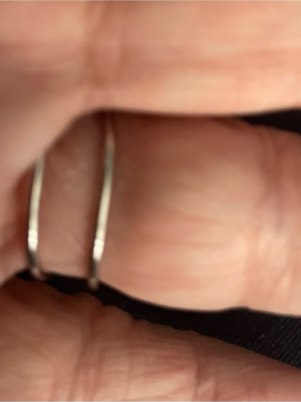 Stainless steel safety pin ring - Picture 3 of 3